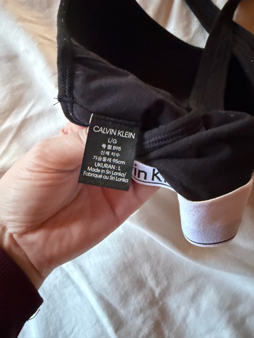 Calvin Klein sports bra - Picture 3 of 3